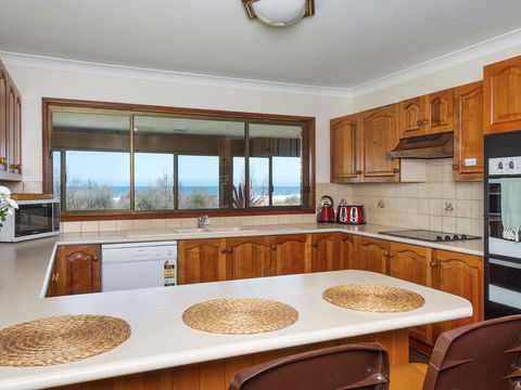 Beach House On Jones Beach - Kiama Accommodation - Accommodation Whitsundays 3