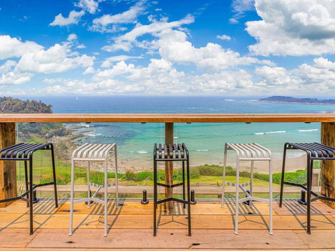 Beach Shack On Main Yamba Magnificent Views Photos Available Shortly Free WiFi - Accommodation Whitsundays 0