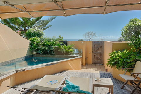 Beach Suites - Accommodation Whitsundays 2