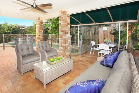 BEACHED @ COOLUM, Pet Friendly, WIFI, Linen Supplied - Accommodation Whitsundays 3