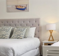 Beachfront by the CC - Family friendly plunge pool steps to the beach - Accommodation Whitsundays