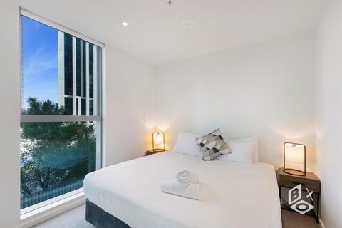 REST COLLECTION Apartments On Collins Docklands - Accommodation Whitsundays 1