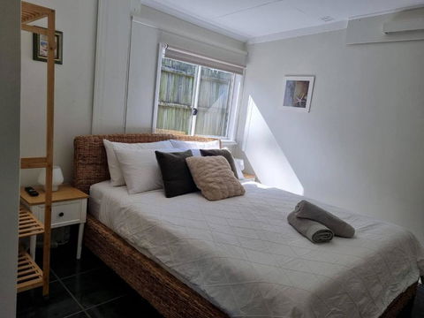 Redcliffe Homestay - Accommodation Whitsundays 1