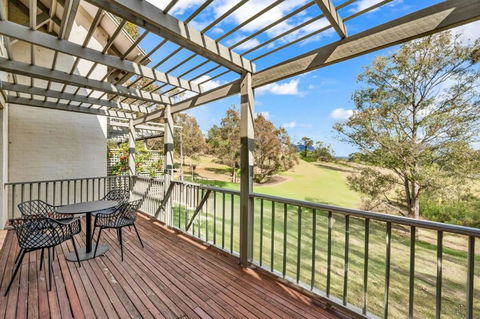 Refreshing Valley Escape - Accommodation Whitsundays 0