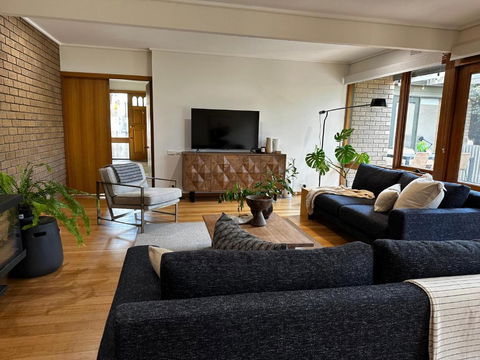 Relaxed And Stylish -self Check In, Secure Parking - Accommodation Whitsundays 0