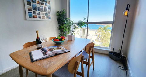 Relaxed Coastal Living With Fantastic Sea Views - Accommodation Whitsundays 0