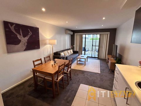 Relaxing Oasis In Bruce -1bd 1bth 1 Carsp Apt - Accommodation Whitsundays 3