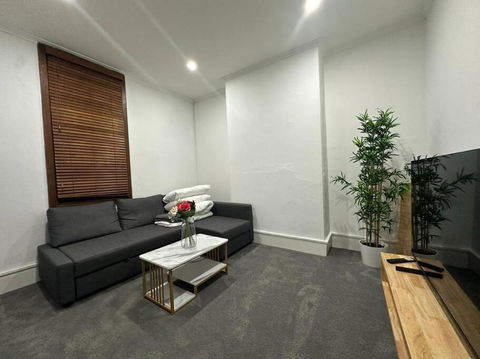 Remarkable 2 Bedroom House At The Centre Of Darlinghurst - Accommodation Whitsundays 0