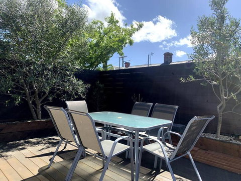 Renovated Character Home - Accommodation Whitsundays 2