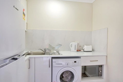 Renovated Stylish Studio - Accommodation Whitsundays 3