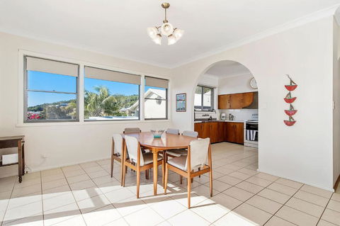 Retro Beach House - Accommodation Whitsundays 3