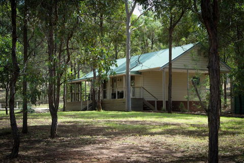 RidgeView - Accommodation Whitsundays 1