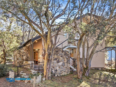 Rileys Run - Accommodation Whitsundays 0