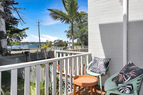 River Tonic - Accommodation Whitsundays 0