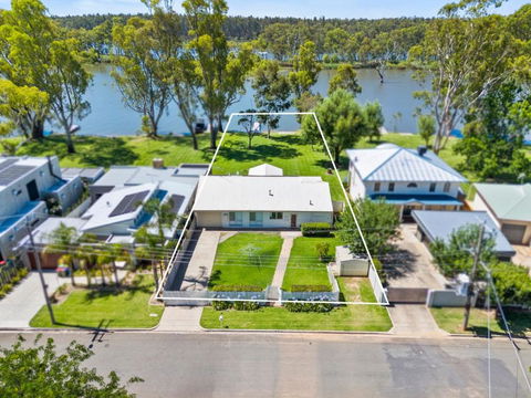 River Views - Accommodation Whitsundays 2