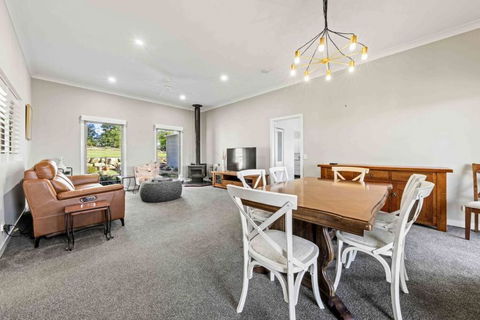Riverbend Ranch - Accommodation Whitsundays 1