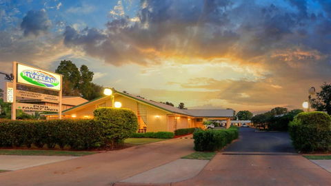 Riverland Motor Inn - Accommodation Whitsundays 0