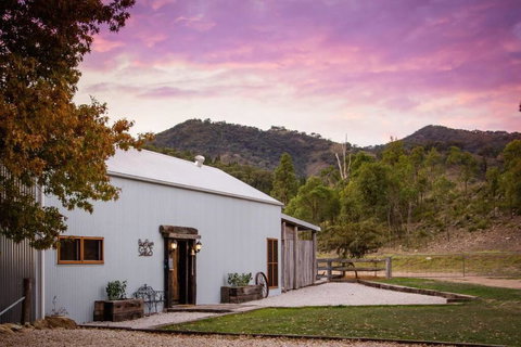 Riverlea Stables- Style And Charm Await You! - Accommodation Whitsundays 0