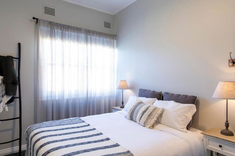 Robertson Public House And Kitchen - Accommodation Whitsundays 2
