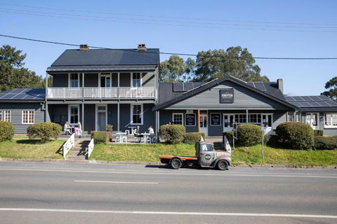 Robertson Public House And Kitchen - Accommodation Whitsundays 0