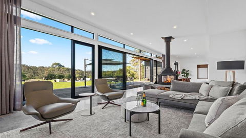 Rockleigh Retreat - Accommodation Whitsundays 1