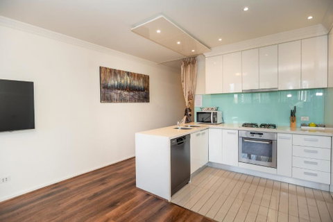 Rome Sky Villa - Accommodation Whitsundays 3