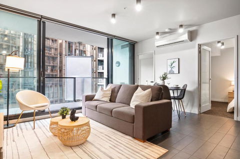 Rooftop Pool 2BR Apt At Marvel Stadium With Free Parking - Accommodation Whitsundays 0