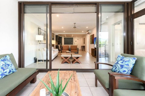Rooftop Tranquility At Stunning Temple Resort - Accommodation Whitsundays 1