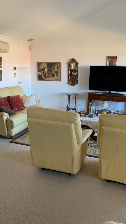 Room With A View - Accommodation Whitsundays 2