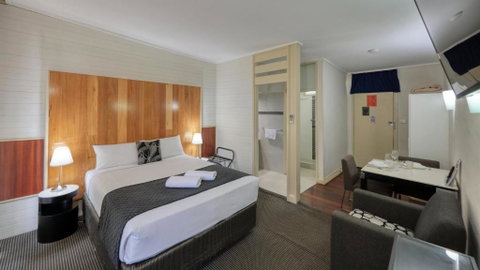 Rose City Motor Inn - Accommodation Whitsundays 3