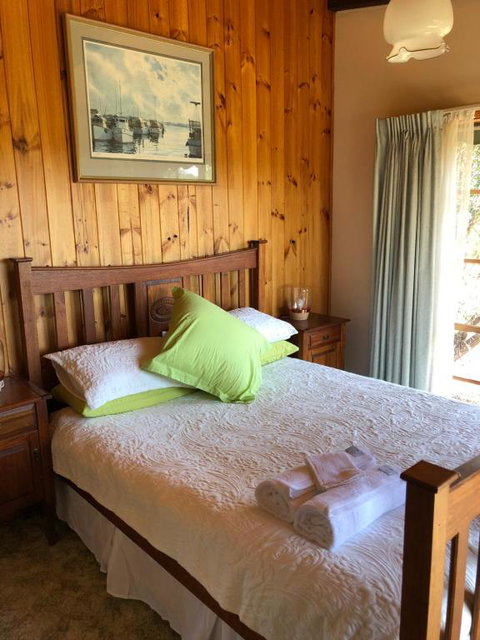 Rose Cottage - Accommodation Whitsundays 0