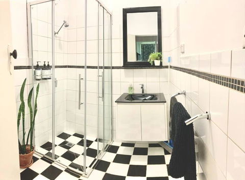 Rose End Cozy Apartment - Accommodation Whitsundays 3