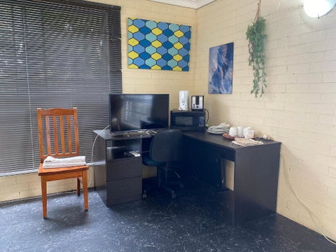 Rosebourne Gardens Motel - Accommodation Whitsundays 1