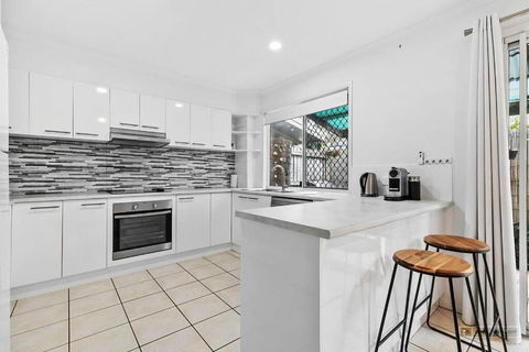 Rosella Rise! - Accommodation Whitsundays 1