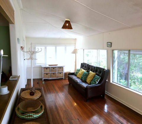 Rosemaree, 24 East Street - Accommodation Whitsundays 1