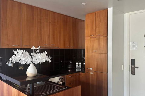 Royal Garden Residence - Accommodation Whitsundays 2