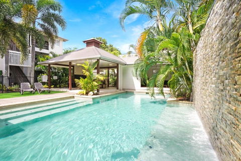 Royal Pavillions City Escape - Accommodation Whitsundays 0