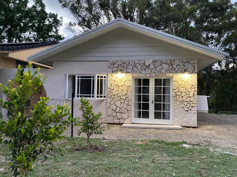 Rural Granny Flat - Pet Friendly - Accommodation Whitsundays 0