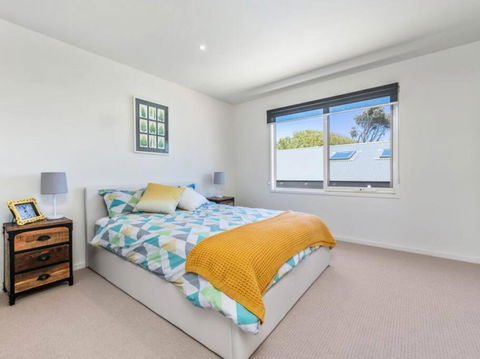 RYE/BLAIRGOWRIE FAMILY ENTERTAINER.. - Accommodation Whitsundays 1
