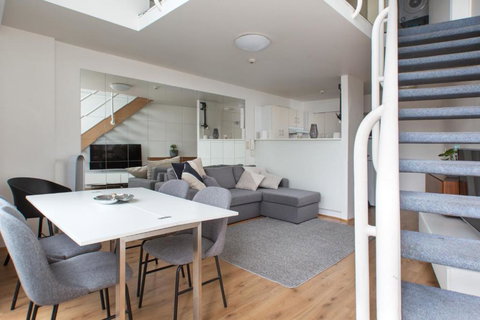 S203S - The Loft By Darling Harbour - Accommodation Whitsundays 1