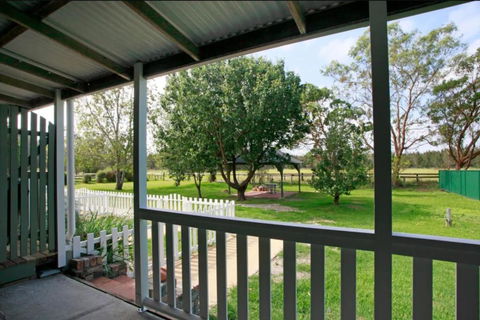 Sahara Trails Studio WiFi Air Conditioning Horse Riding And Much More - Accommodation Whitsundays 0