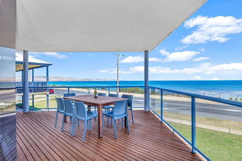 Sail Away - Aldinga Beach - C21 SouthCoast Holidays - Accommodation Whitsundays 0