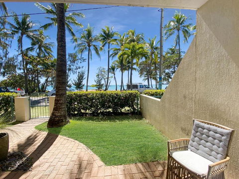 Sails On Horseshoe Apartment 5 - Accommodation Whitsundays 0