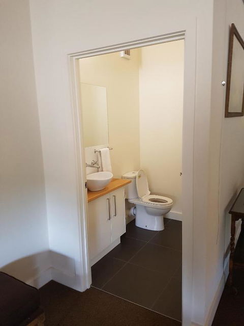 Saladin Lodge - Accommodation Whitsundays 1