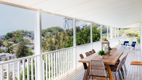 Salt Deck - The Upper Deck Accom Holiday - Accommodation Whitsundays 3