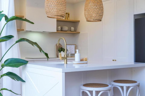 Salty Palms By The Sea - ONE - Accommodation Whitsundays 2