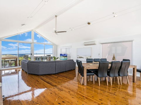 Saltys - Accommodation Whitsundays 0