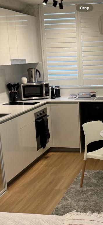 Sam The Central Studio - Accommodation Whitsundays 3