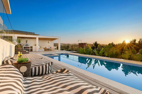 Sanctuary Spaces - Sundowner - Accommodation Whitsundays 1