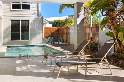 Sand And Sea Beach House - Accommodation Whitsundays 0